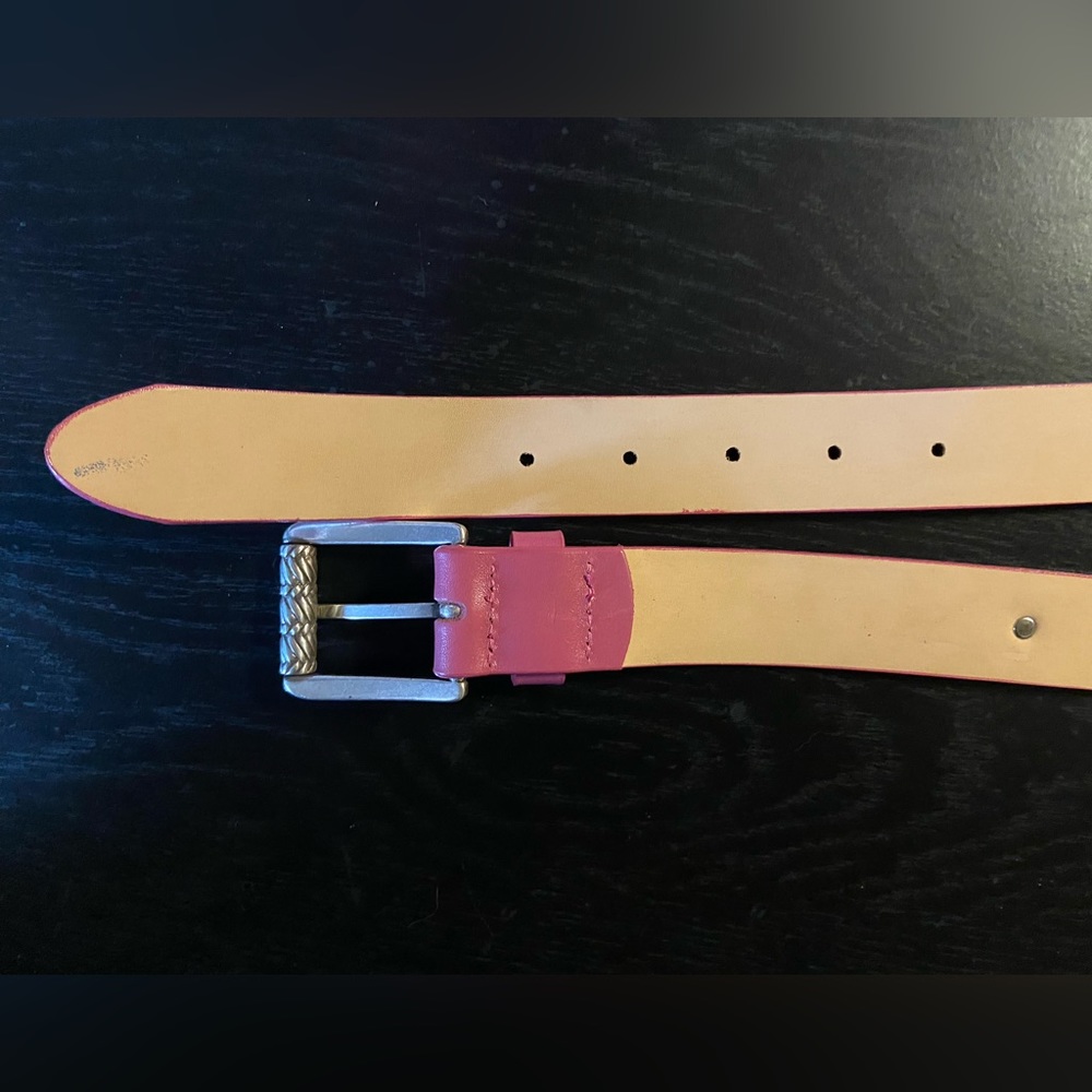 NWOT Golf lovers Leather belt w/ Silver Buckle & Metal Golf Clubs.Made in Canada - Picture 4 of 5